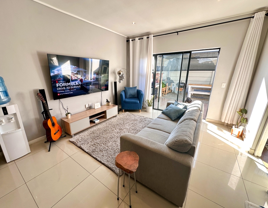 2 Bedroom Property for Sale in Parklands Western Cape